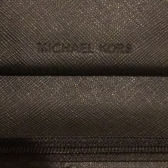 Michael Kors Black Pebbled zip-up wallet - Picture 8 of 8